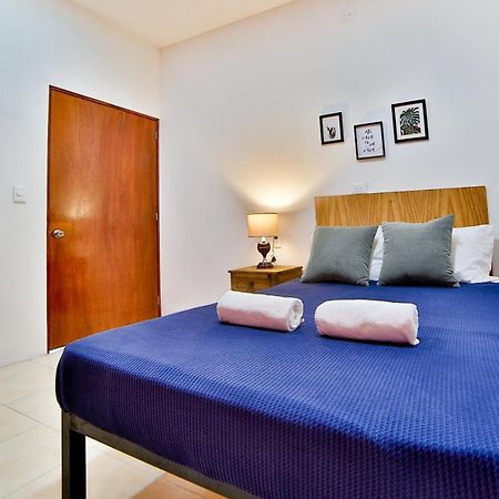 Hostal Ten To Ten Пуерто-Вальярта Екстер'єр фото