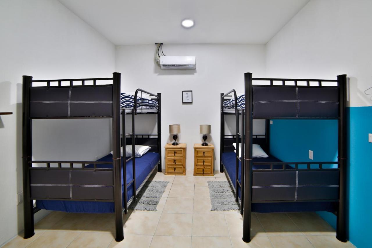 Hostal Ten To Ten Пуерто-Вальярта Екстер'єр фото